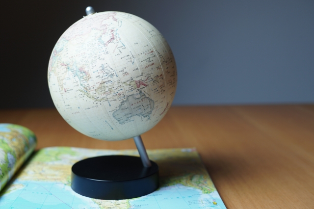 時差 地球儀 ハワイと日本の時差