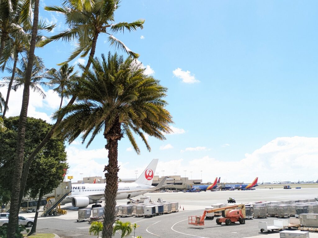ホノルル空港　空港　飛行機
