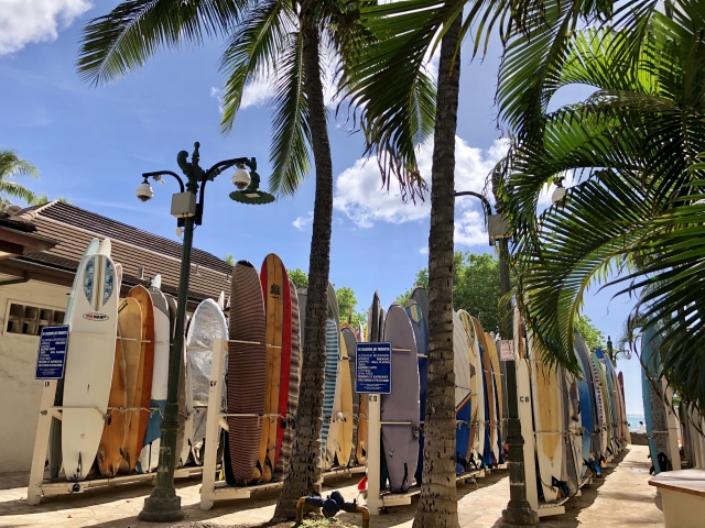 サーフィン ホノルル サーフボード