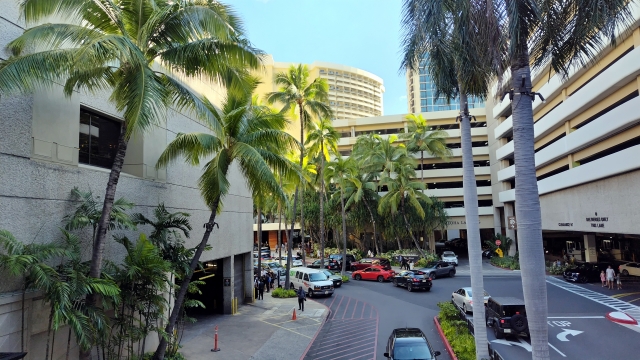 ワイキキの街並み 駐車場 ハワイ