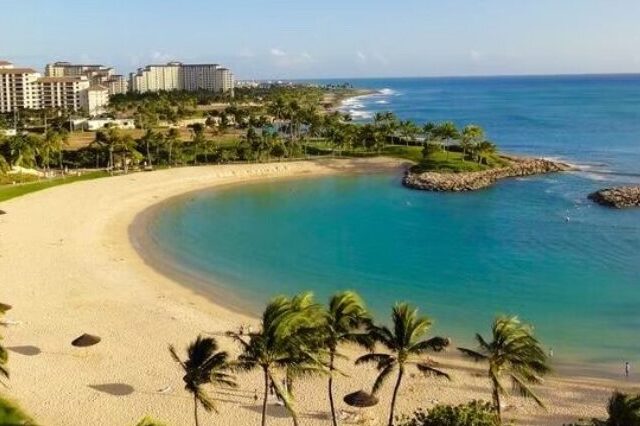 コオリナ　海　ビーチ