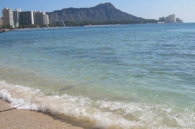 海　ビーチ　波